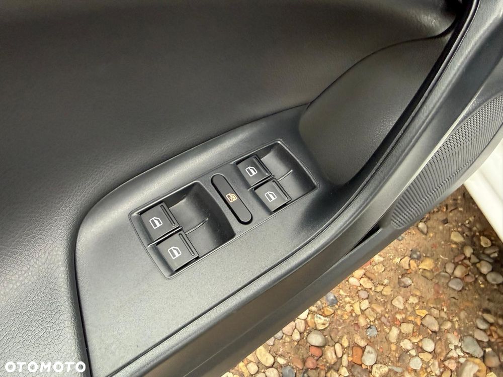 Seat Ibiza 1.4 16V Passion+ - 11
