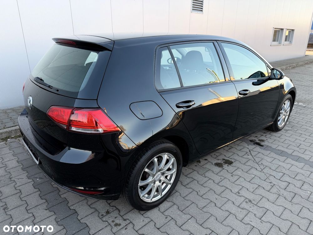 Volkswagen Golf 1.2 TSI BMT Trendline Perfectline - 10