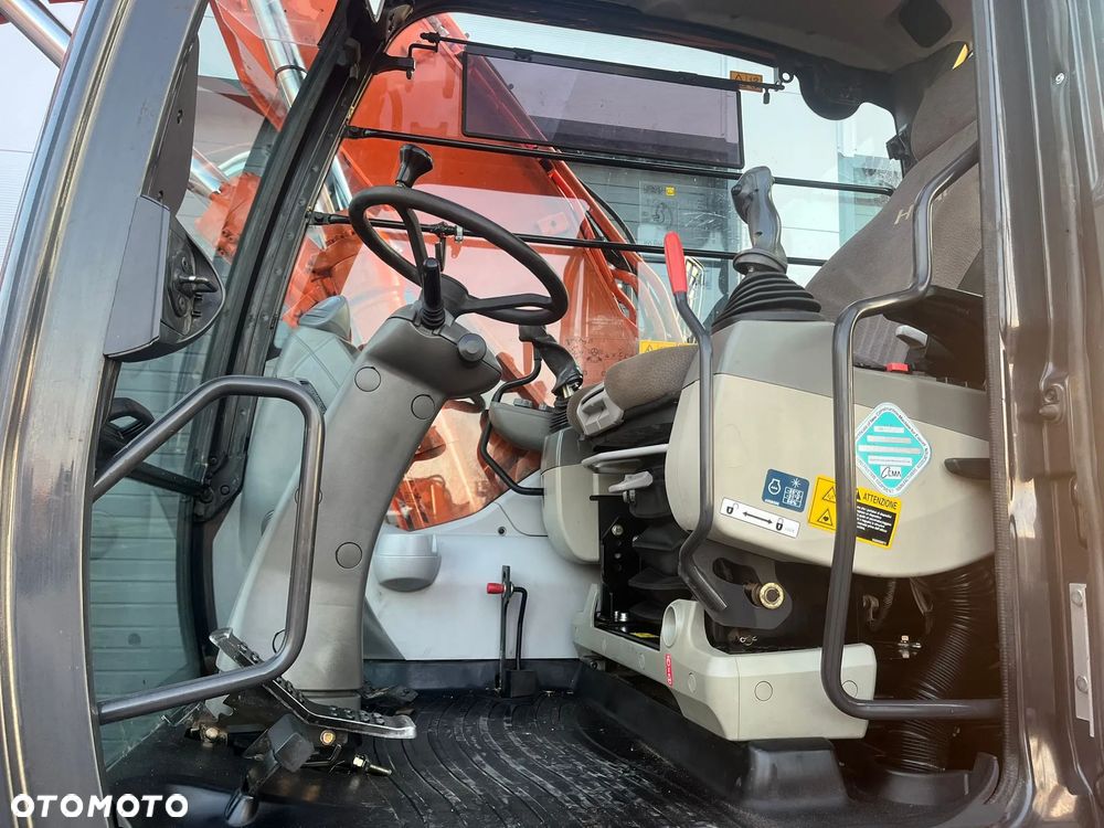 Hitachi ZX140W-5B - 7