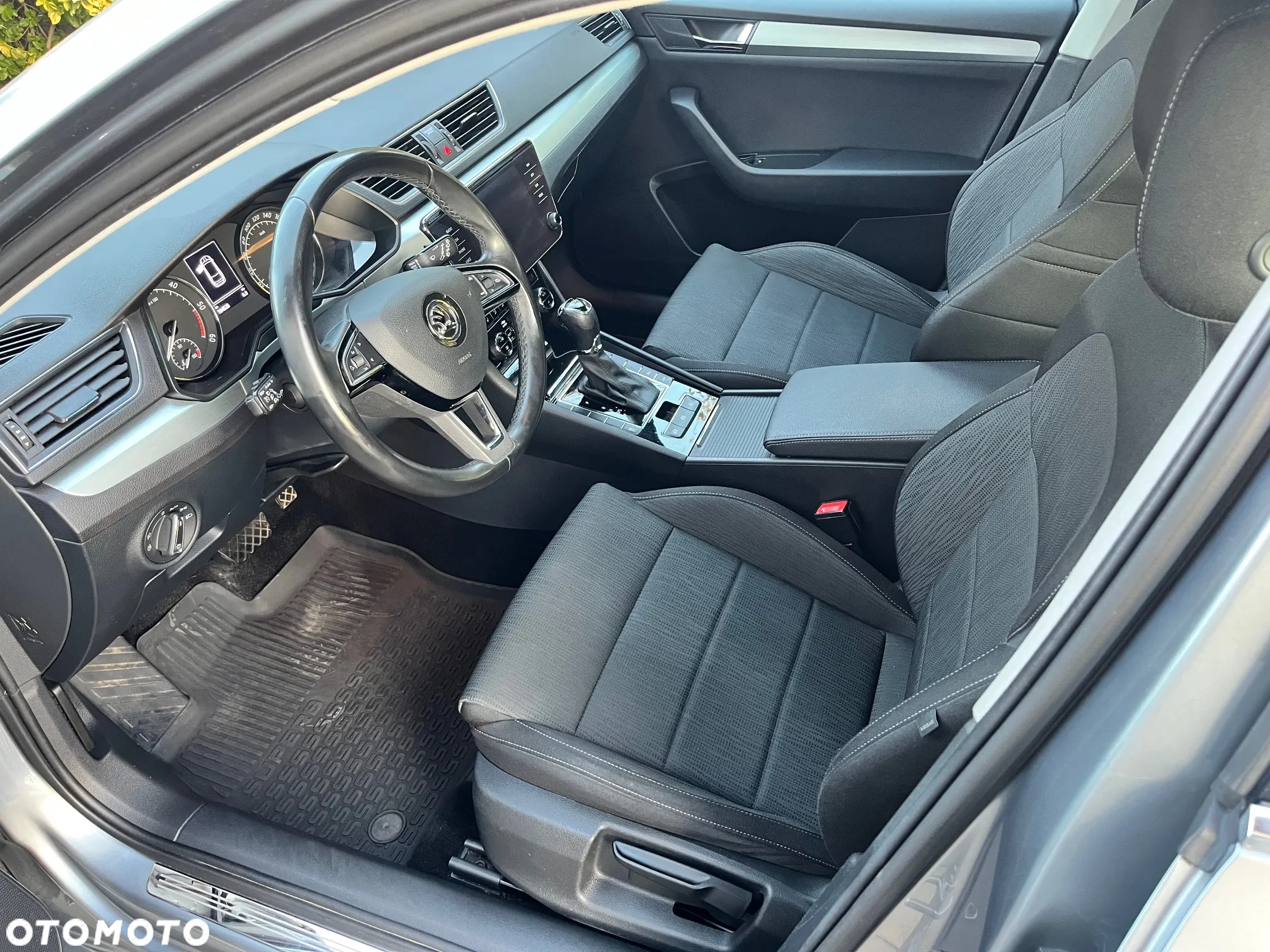 Skoda Superb 2.0 TDI Style DSG - 17