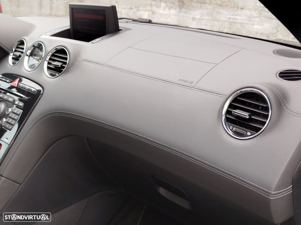 Peugeot RCZ 1.6 THP Onyx - 35