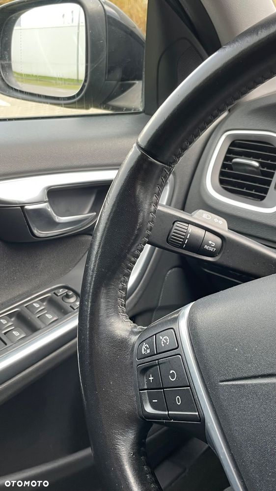 Volvo V60 D2 Geartronic Powershift Kinetic - 22