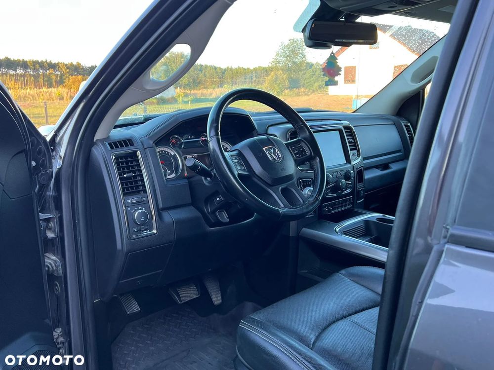 Dodge RAM 1500 5.7 4x4 - 12