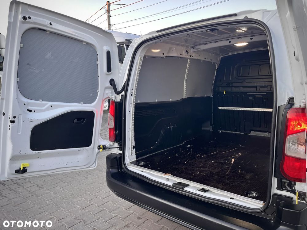 Citroën BERLINGO LONG / 3 OSOBY / SALON POLSKA / BEZWYPADKOWY / DOSTĘPNE 15 SZTUK - 23