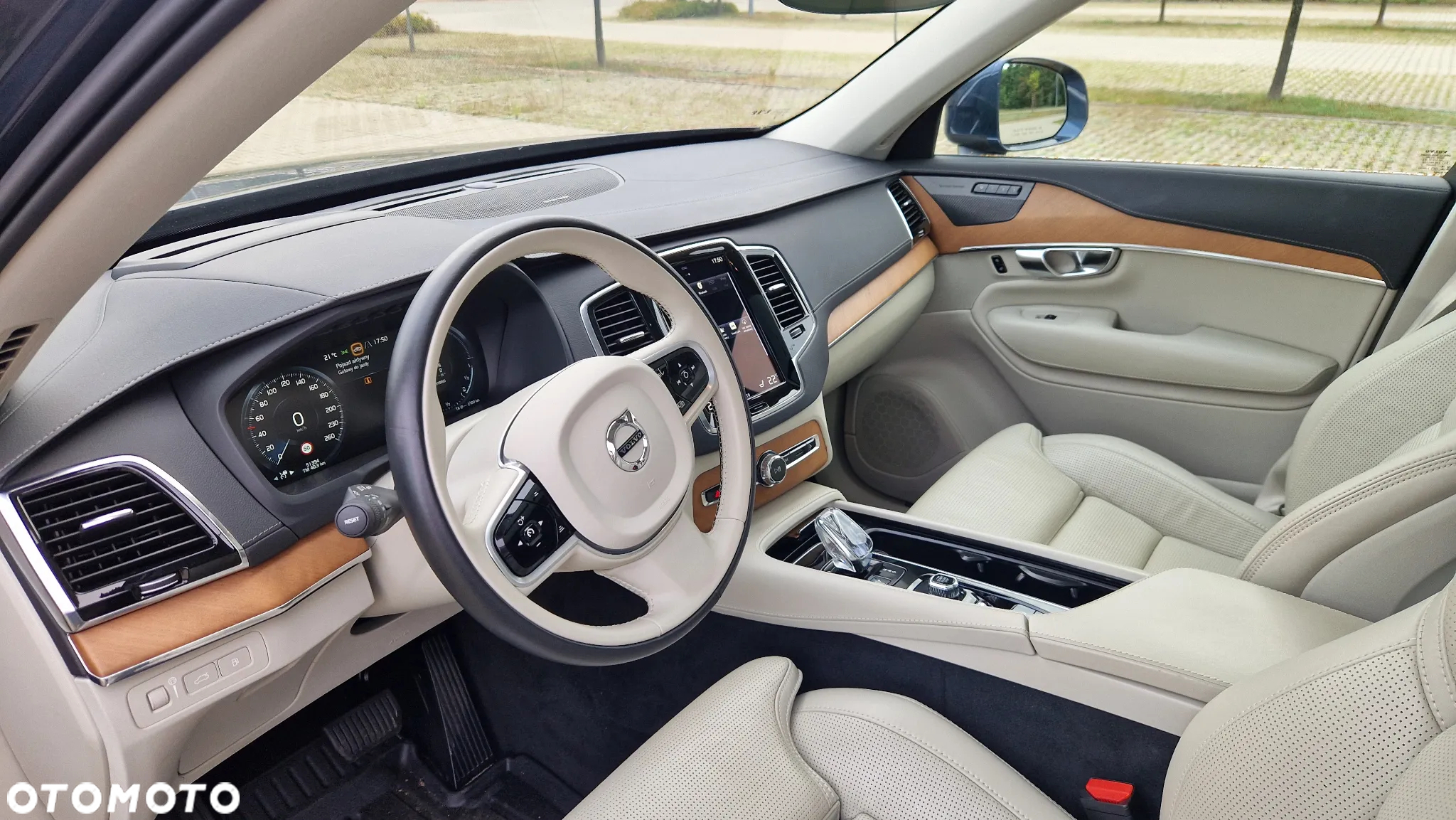 Volvo XC 90 T8 AWD Plug-In Hybrid Inscription 6os - 36