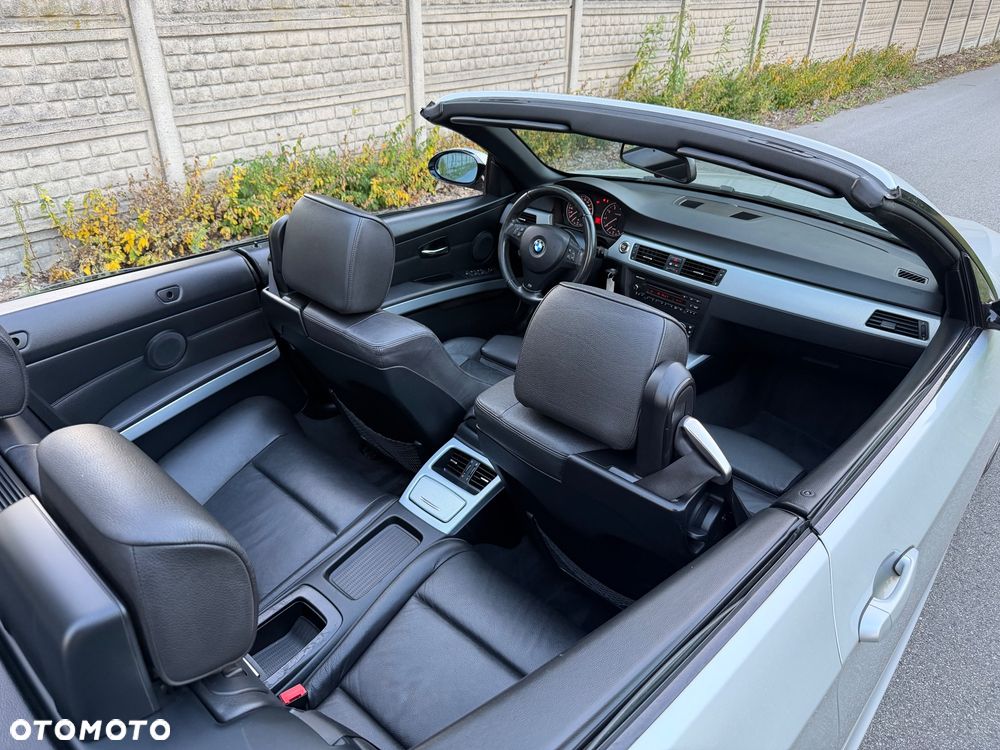BMW Seria 3 320i M Sport Edition - 11