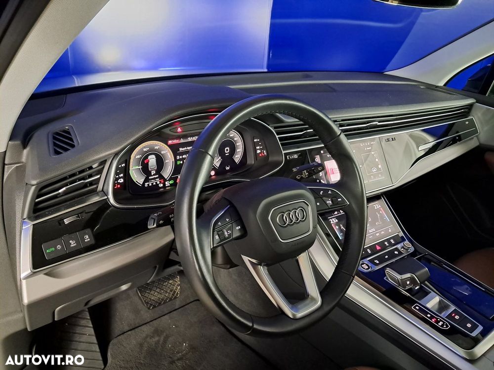Audi Q7 - 11