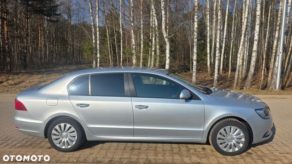 Skoda Superb 1.8 TSI Active DSG - 4