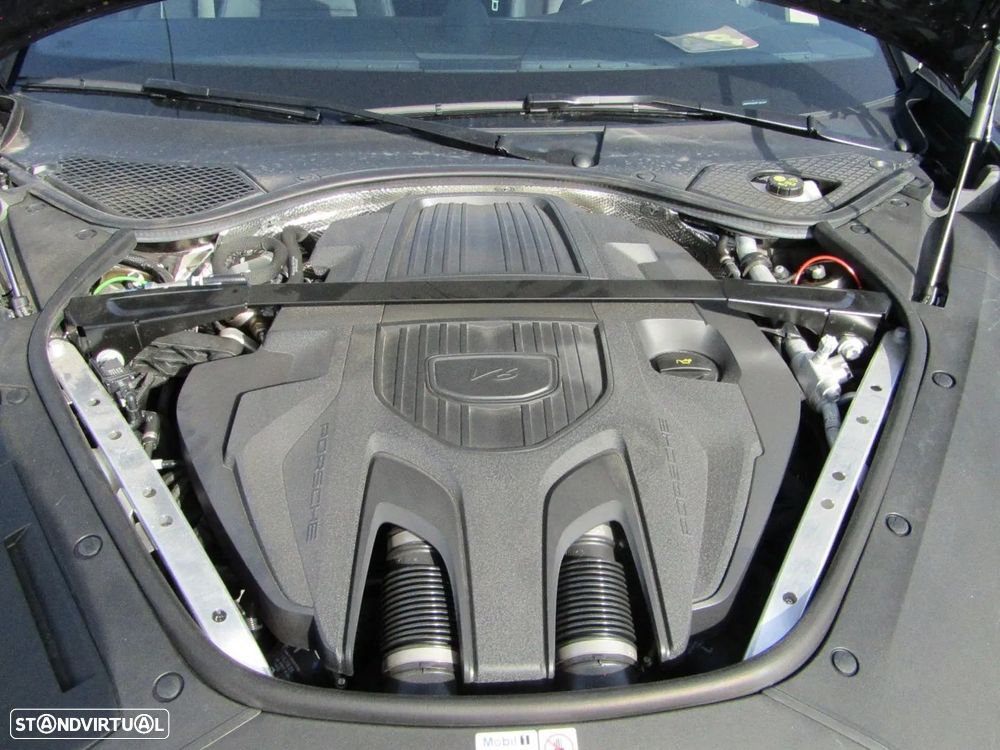 Porsche Panamera 4S E-Hybrid Executive - 36