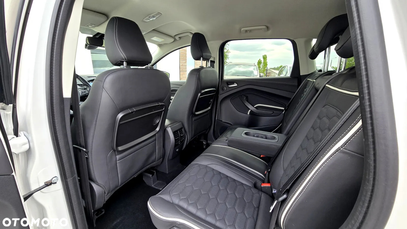 Ford Kuga Vignale 2.0 TDCi AWD - 28