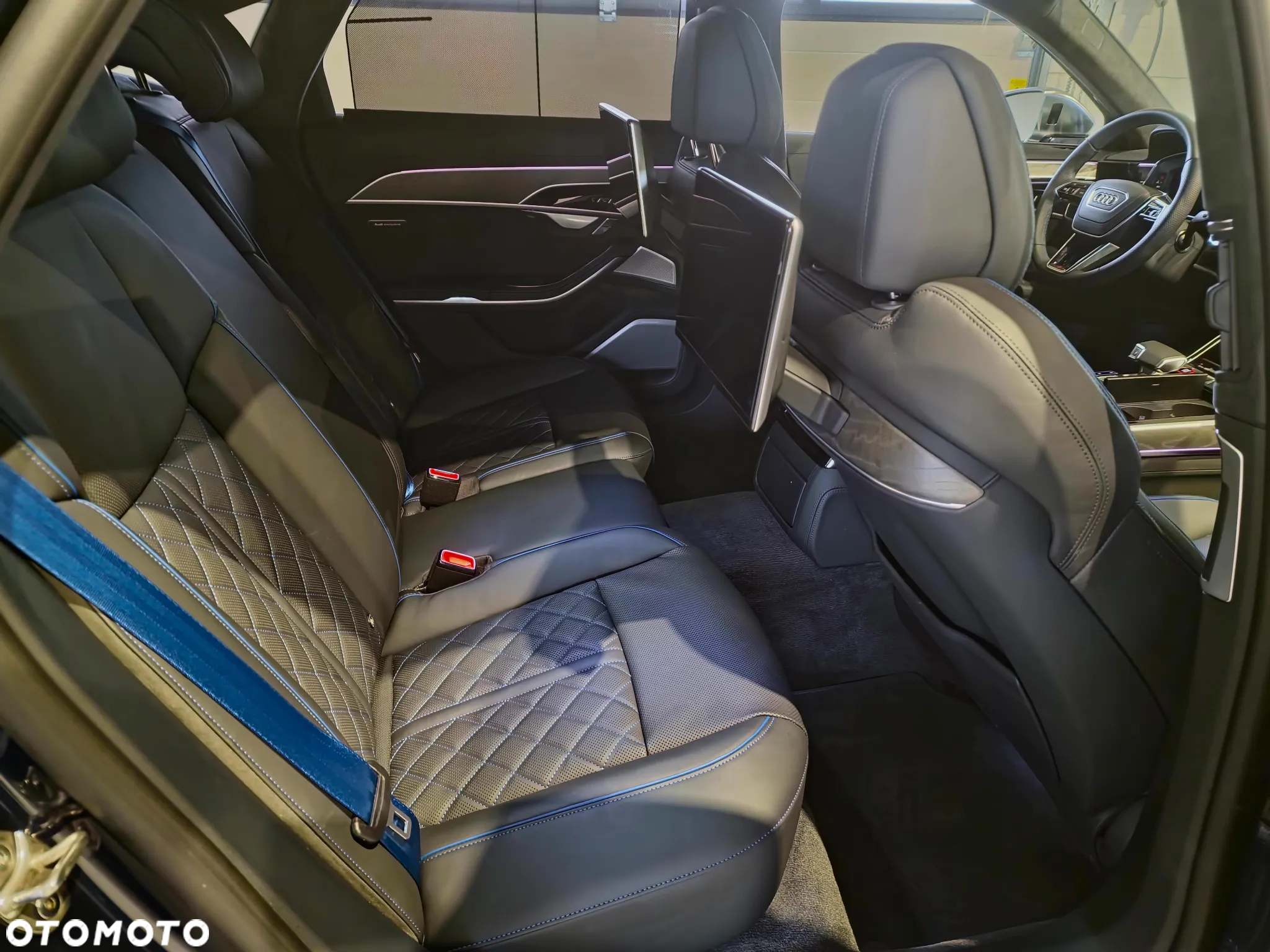 Audi S8 - 18