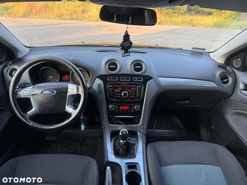 Ford Mondeo 2.0 TDCi Ambiente - 8