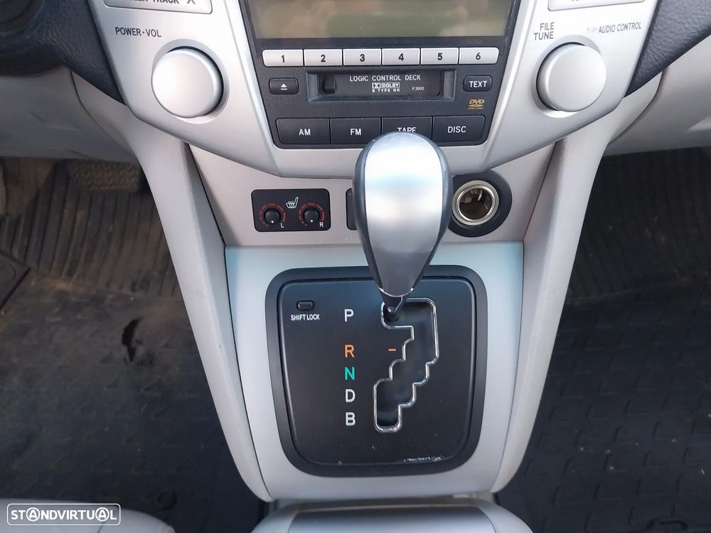 Lexus RX 400h Medium 17 - 22