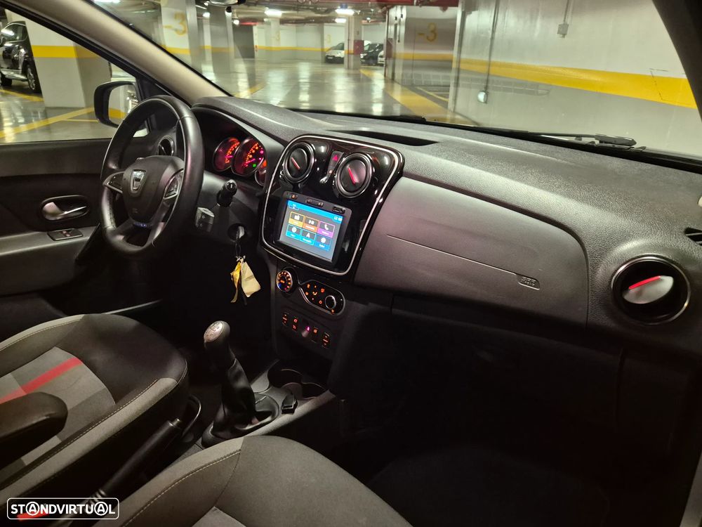 Dacia Sandero 0.9 TCe Stepway - 36