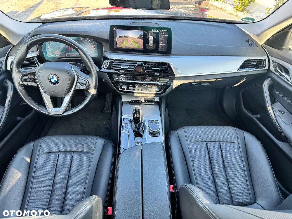 BMW Seria 5 520d Sport Line sport - 12