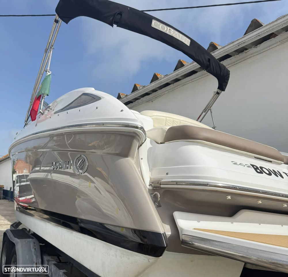 Cobalt Marine 242 - 8