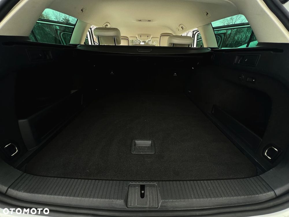 Volkswagen Passat 2.0 TDI SCR DSG Highline - 33