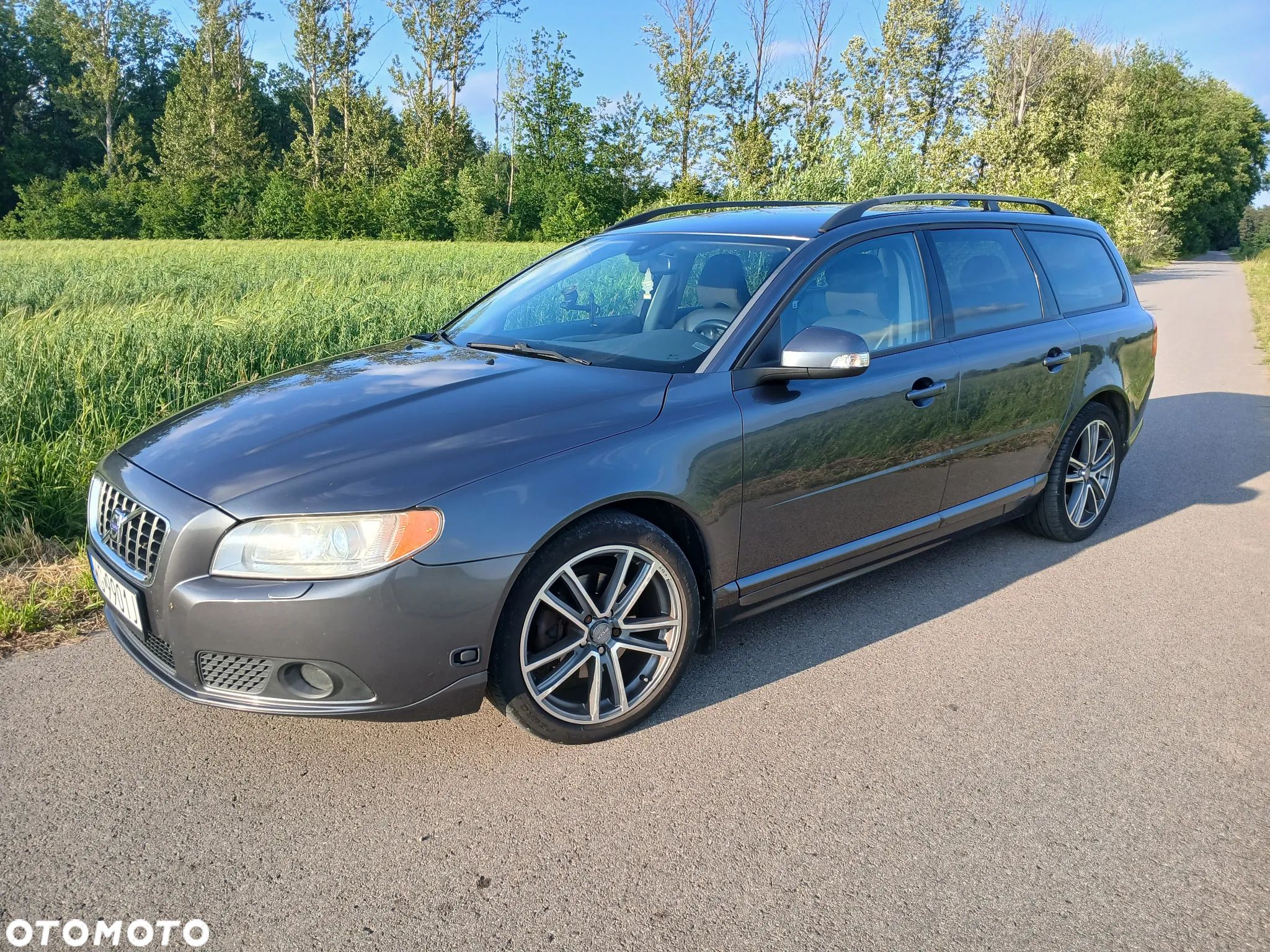 Volvo V70 2.0 Kinetic - 1