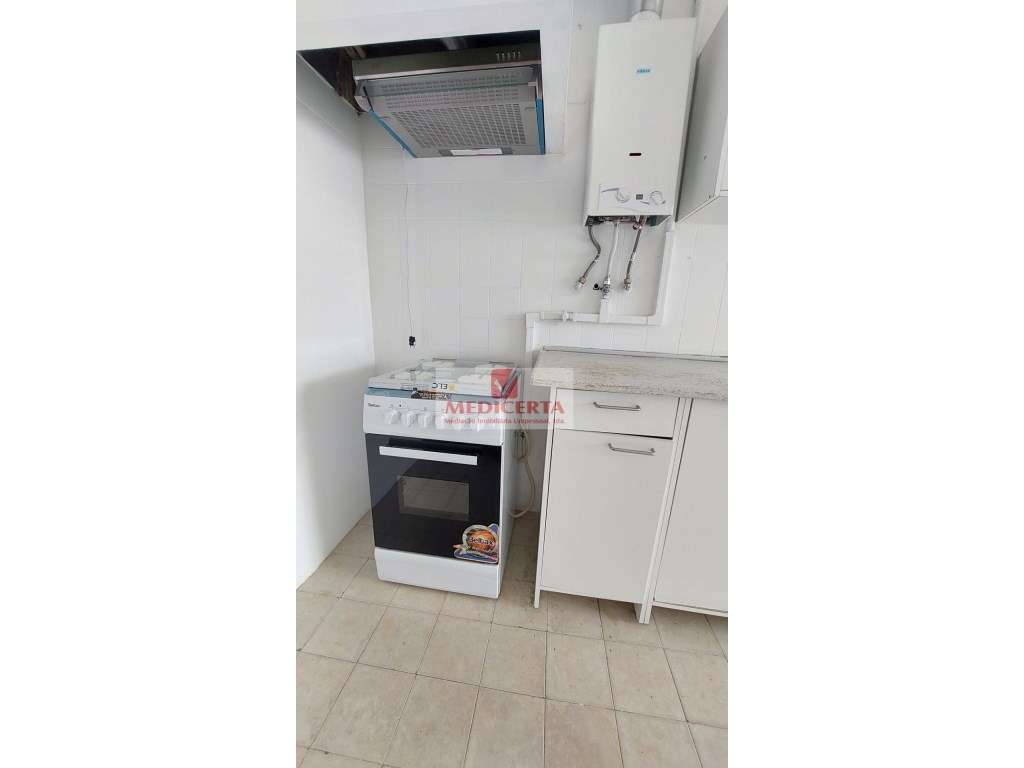 T1 + 1 em Agualva-Cacém - Grande imagem: 2/15