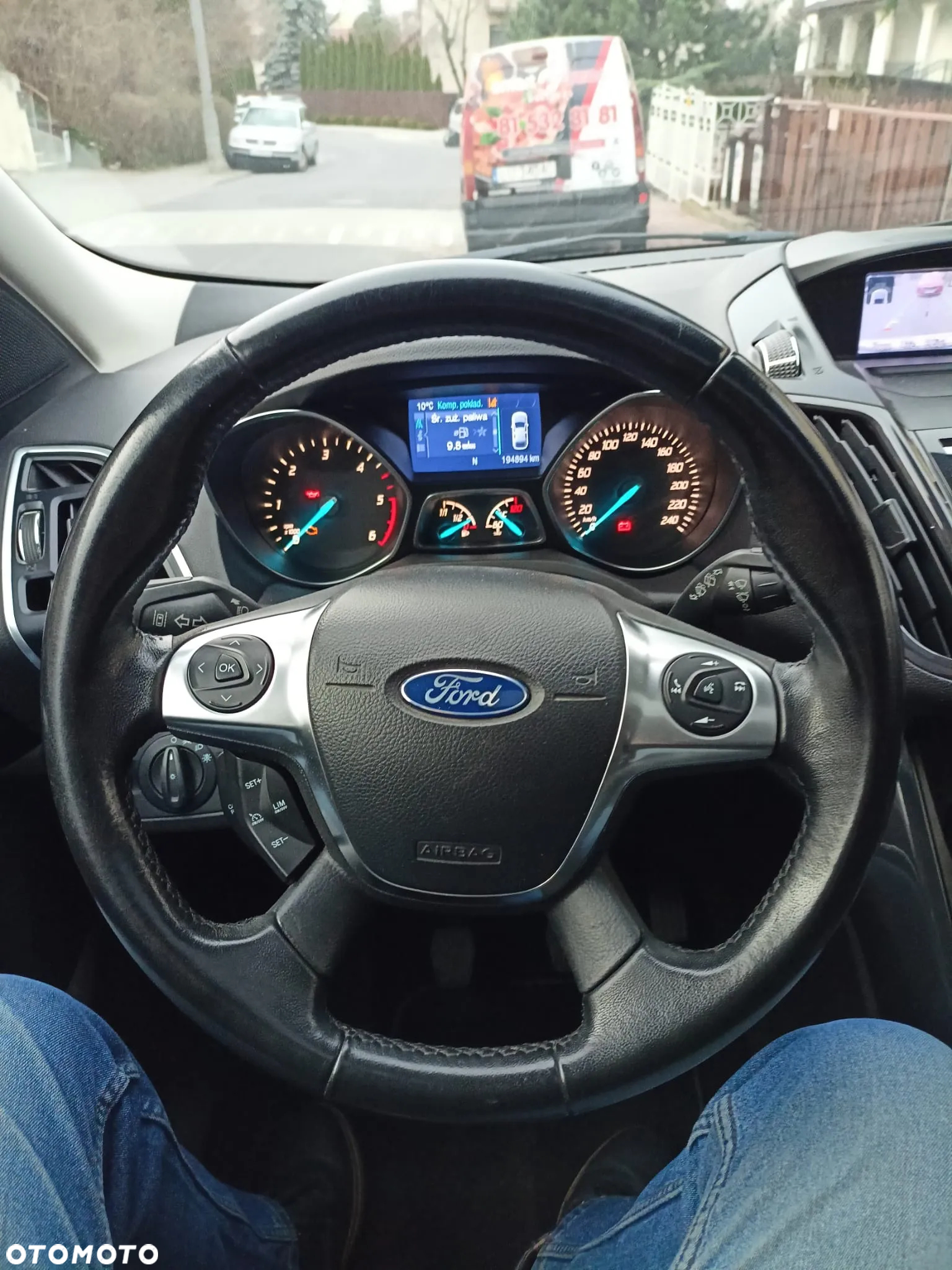 Ford Kuga - 14