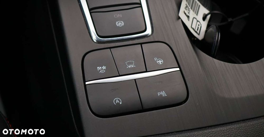 Ford Kuga - 36