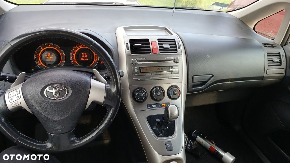 Toyota Auris 1.4 D-4D Luna MM - 4