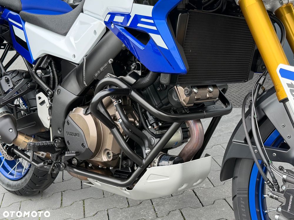 Suzuki V-STROM - 18