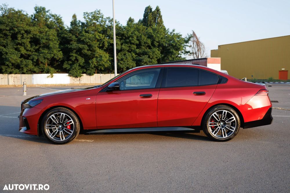 BMW 5 Series 2023 — imagine 13
