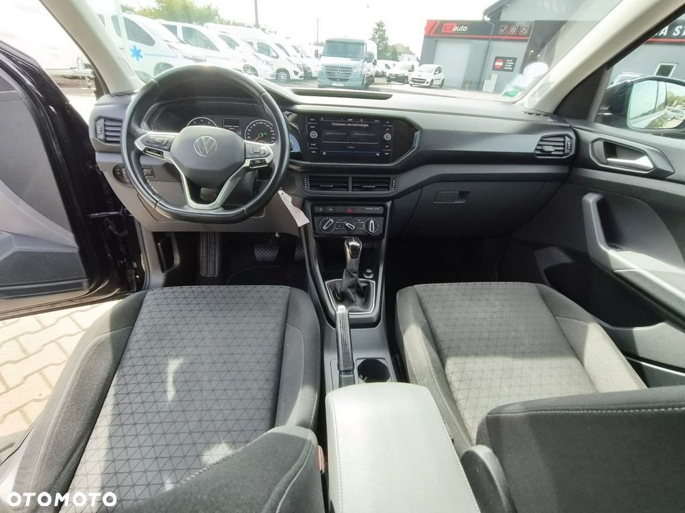 Volkswagen T-Cross - 12