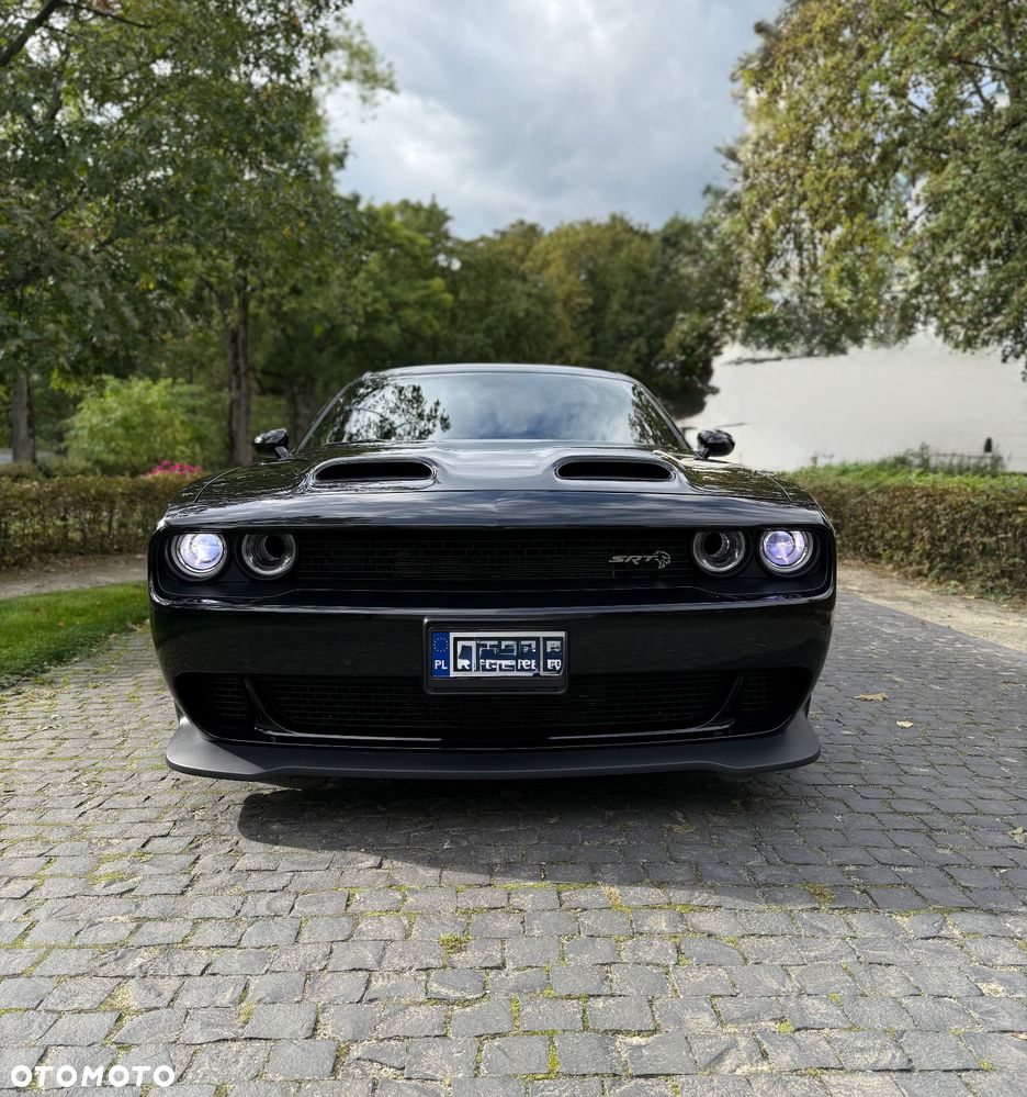 Dodge Challenger - 5