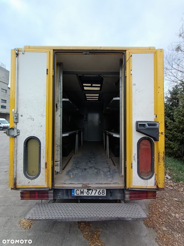 Mercedes-Benz 208 D Sprinter - 9