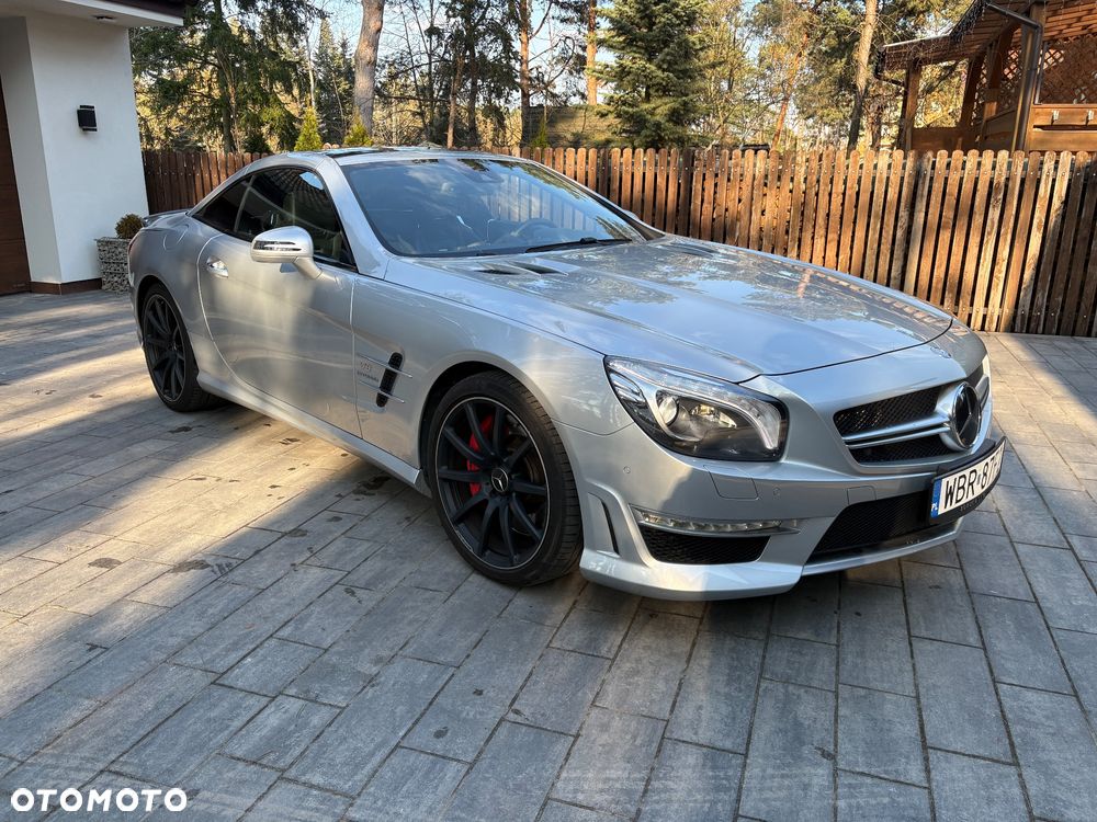Mercedes-Benz SL 63 AMG - 8