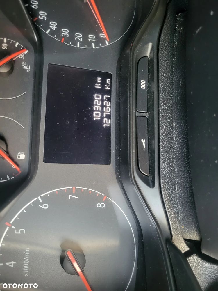 Opel COMBO - 13