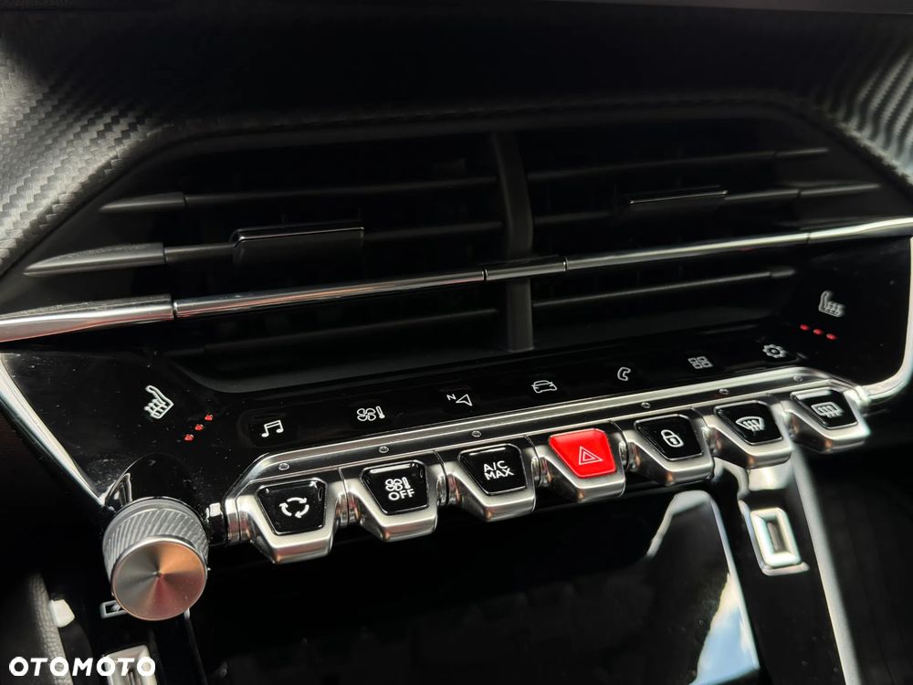 Peugeot 2008 1.2 PureTech Allure Pack S&S - 16