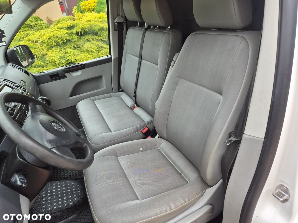 Volkswagen Transporter - 11