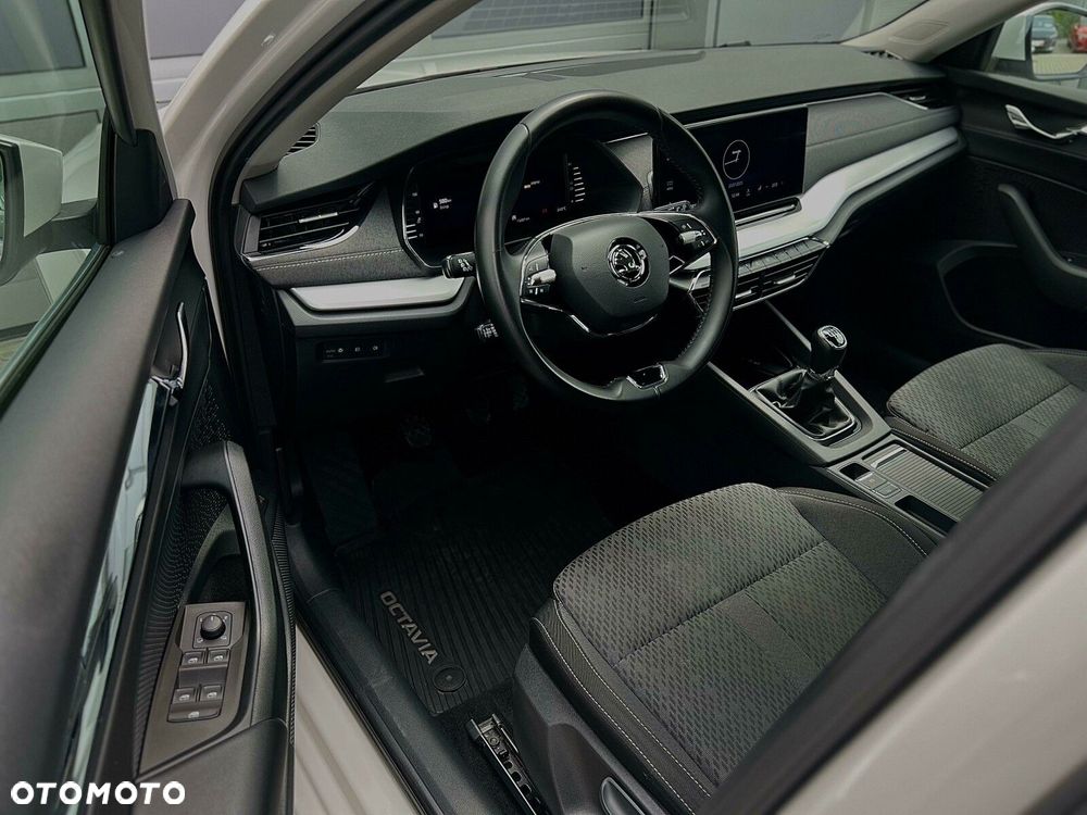 Skoda Octavia 1.5 TSI ACT Style - 9