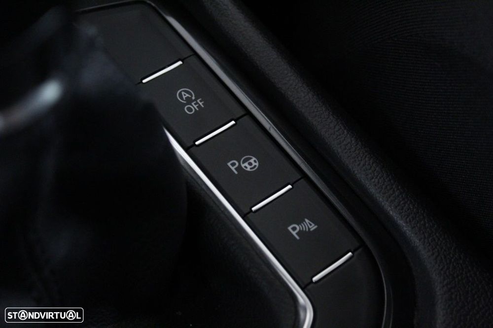 VW Tiguan 1.6 TDI Confortline - 30