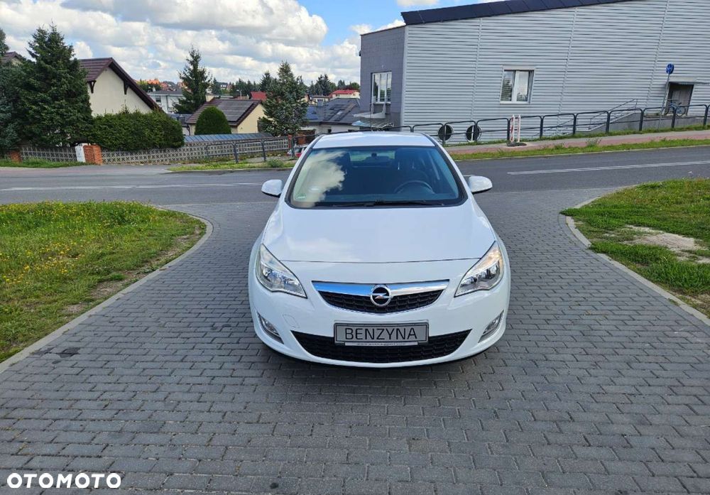 Opel Astra - 2