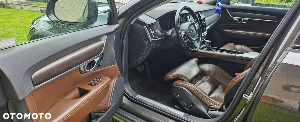 Volvo V90 Cross Country D5 AWD Pro - 18