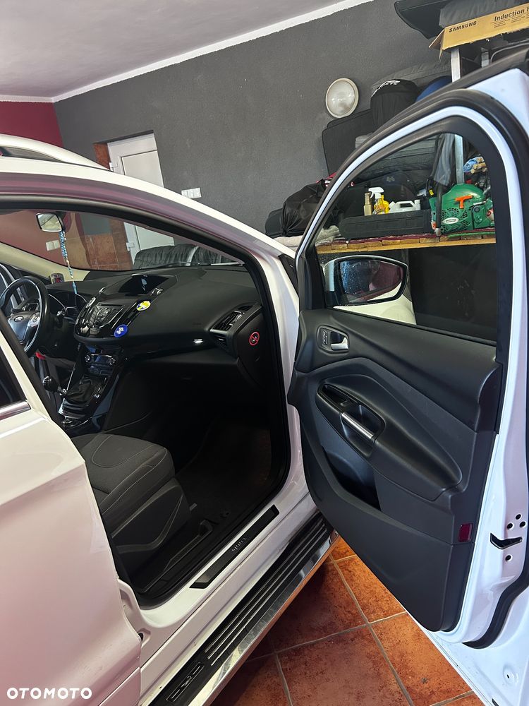 Ford Kuga 2.0 TDCi 4WD Trend - 9