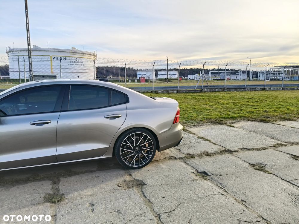 Volvo S60 T8 Twin Engine AWD Geartronic RDesign - 3