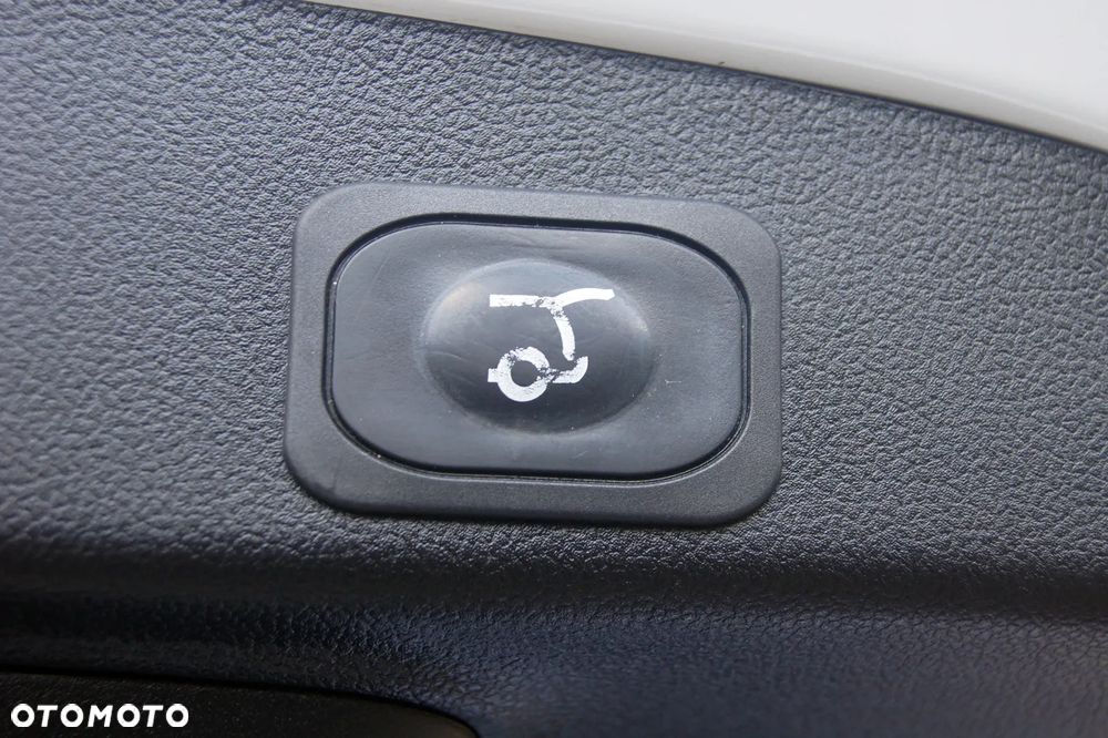 Ford Focus Turnier 1.5 EcoBlue Start-Stopp-System ST-LINE DESIGN - 39