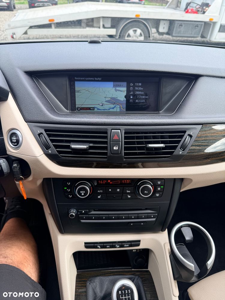 BMW X1 xDrive20d - 13