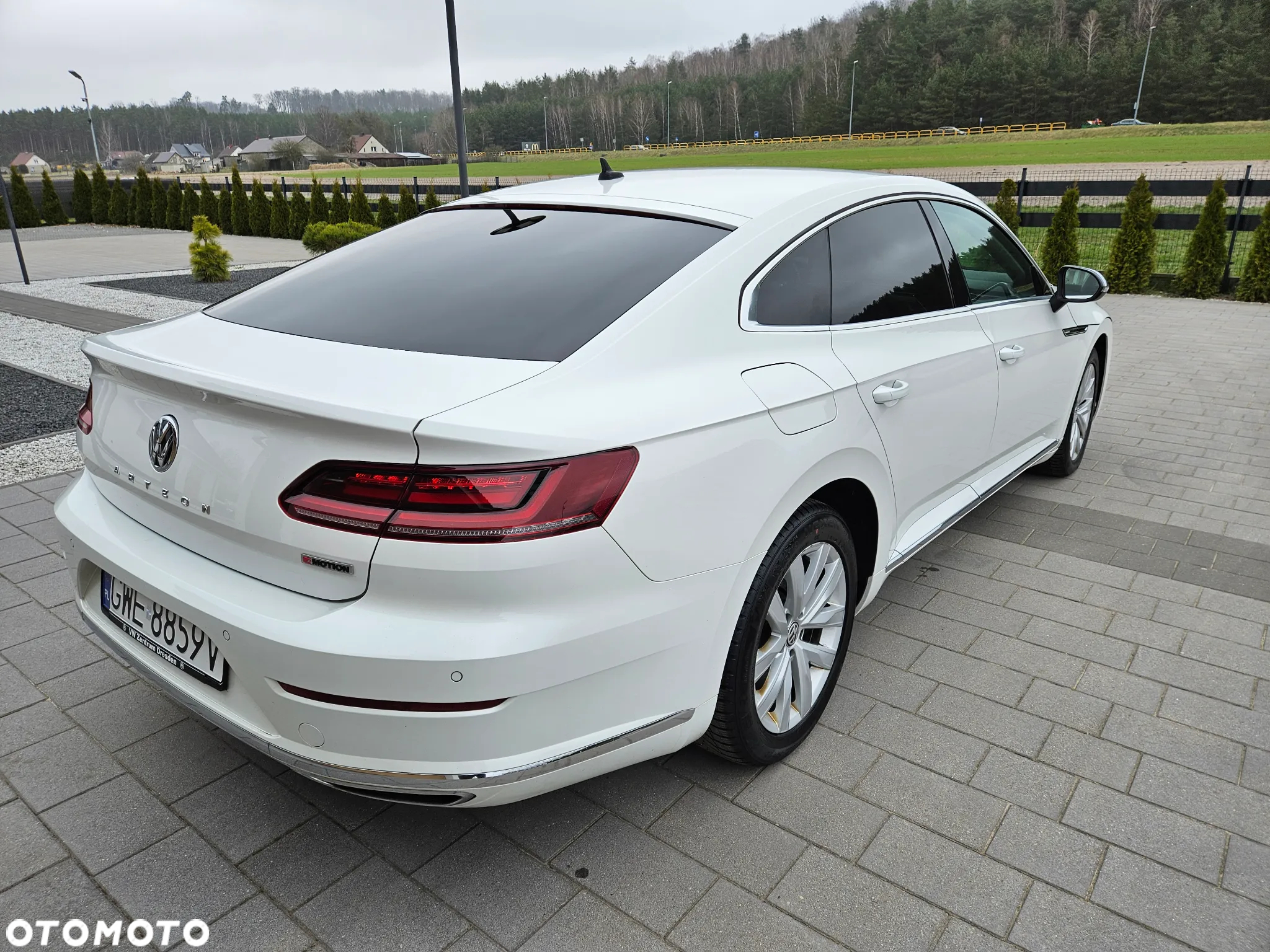 Volkswagen Arteon 2.0 TDI Bi-Turbo SCR 4Mot Elegance DSG - 4