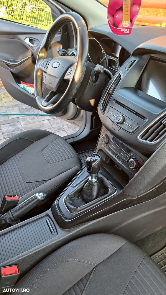 Ford Focus 1.0 EcoBoost Titanium - 22