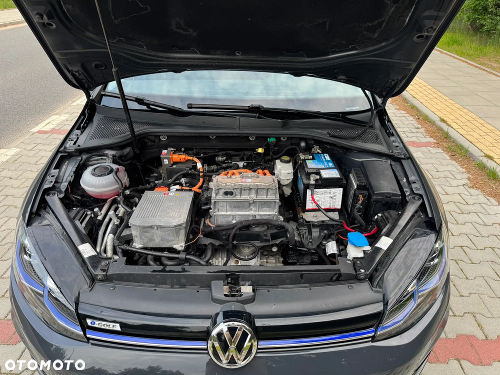 Volkswagen Golf e-Golf - 20