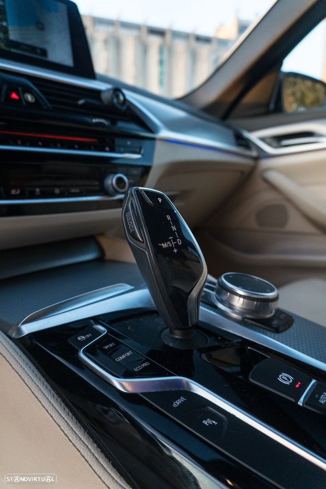 BMW 530 e iPerformance Pack M - 6