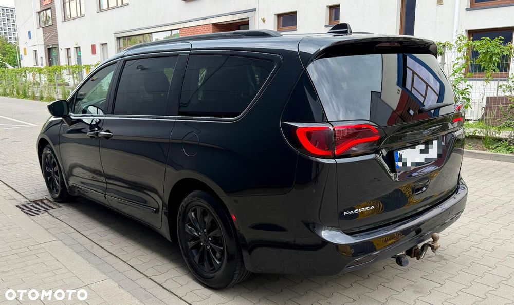 Chrysler Pacifica - 8