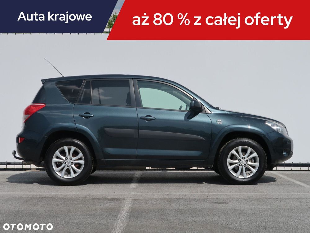 Toyota RAV4 - 8