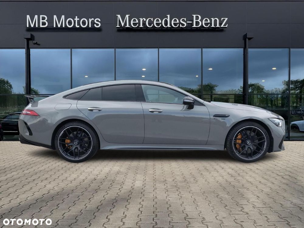 Mercedes-Benz AMG GT - 4